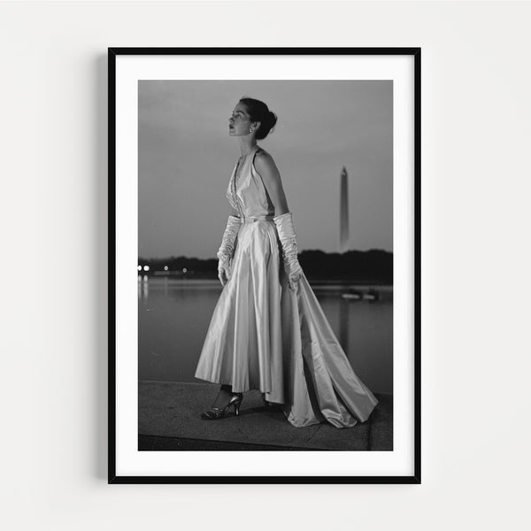The French Print - Photographie N&B Fashion Model at Tidal Basin, Toni Frissell